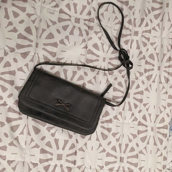 Crossbody Bag w/ arrow hardware accent - Picture 1 of 6